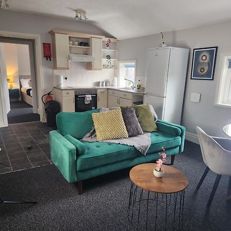 Cottage Style 2 Bedroom Apt In City, Near Utilita Arena & Free Parking Birmingham Exterior foto